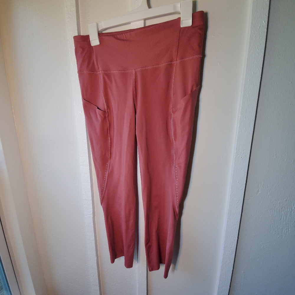 Lululemon Fast and Free Crop II 19"